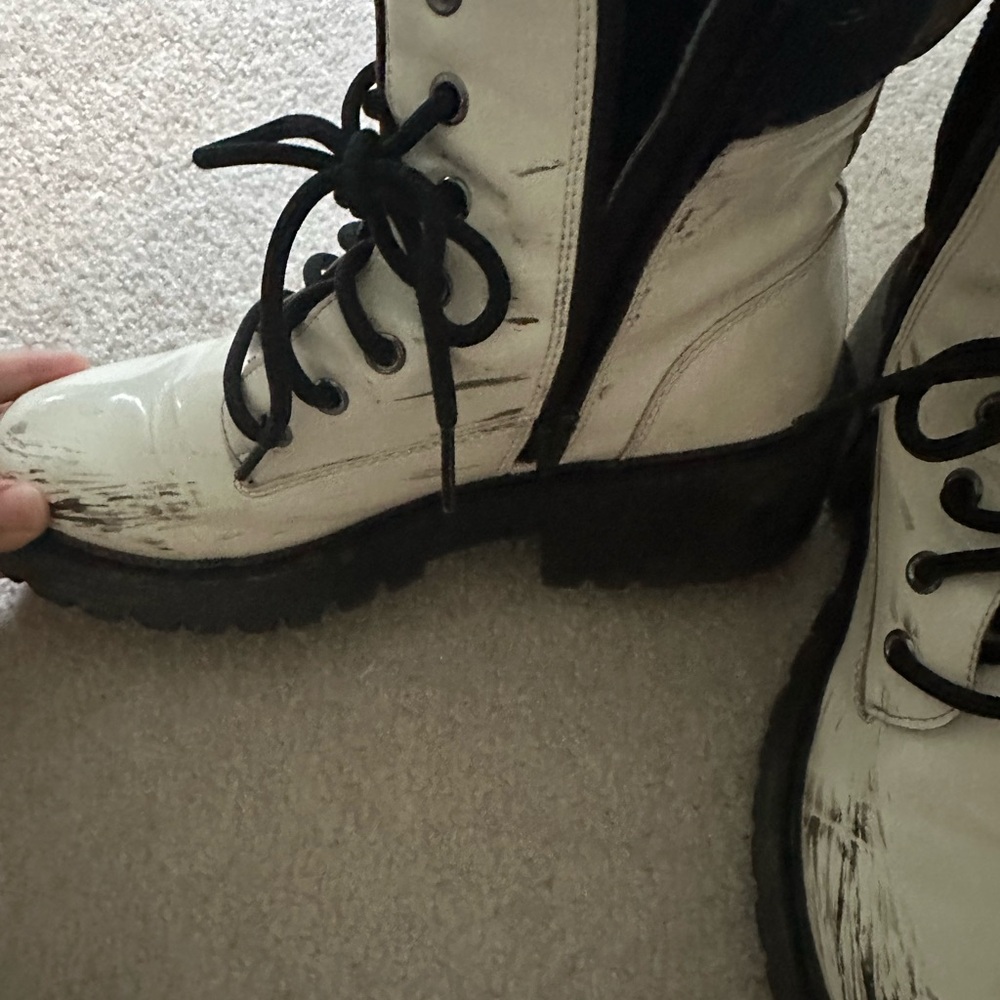 White Womens 6.5 Combat Platform Boots - Picture 4 of 6